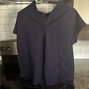 Figs oversized scrub set top and joggers in navy size medium
